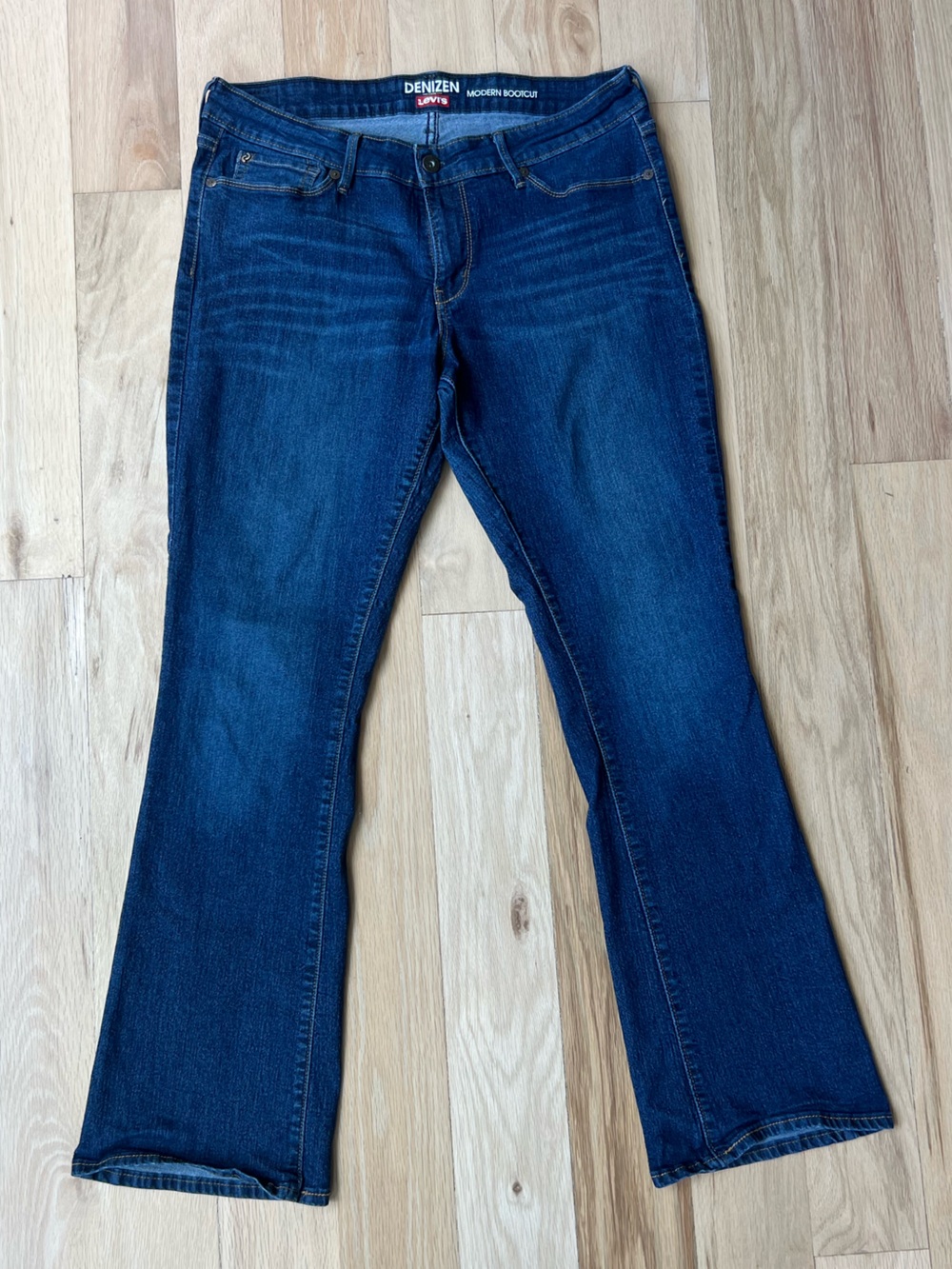 Denizen by Levi’s Modern Bootcut Jeans Women’s Size 14M Dark Wash Stretch Denim